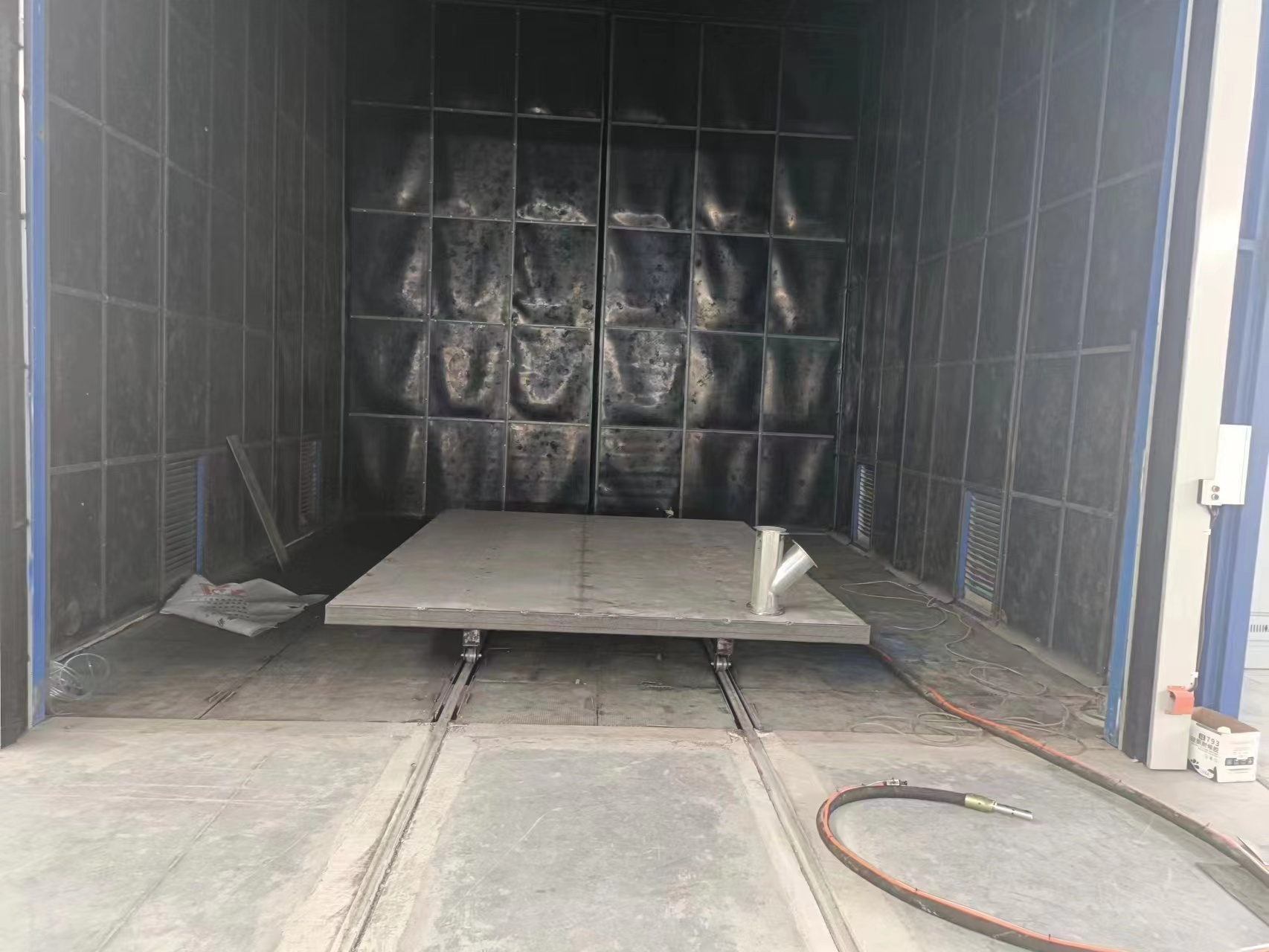 機(jī)械回收噴砂房